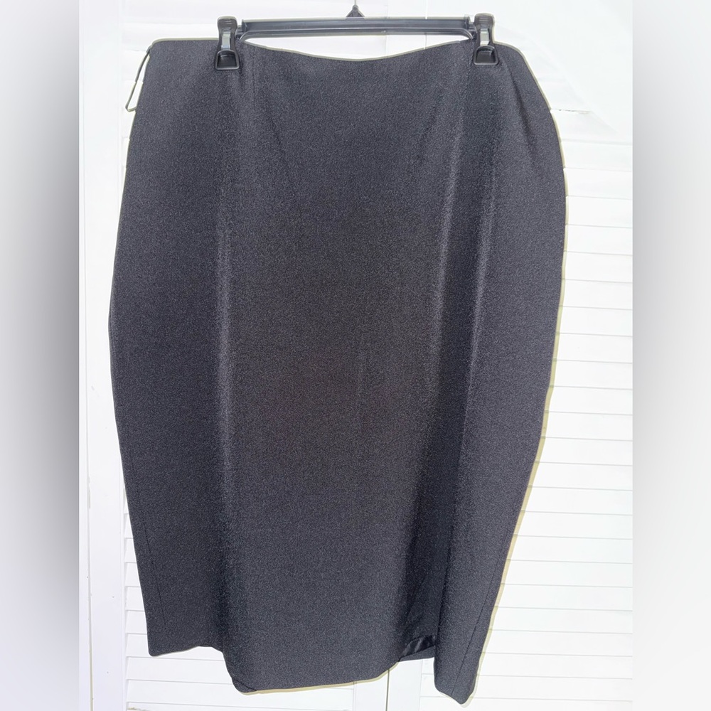 Kasper Black Skirt Sz 14w. NWOT